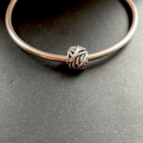 Pandora Light as a Feather charm style 791186CZ - Picture 2 of 3